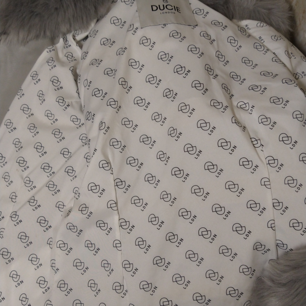 Ducie London Faux coat - Picture 6 of 6